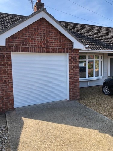 White electric roller garage - electric,